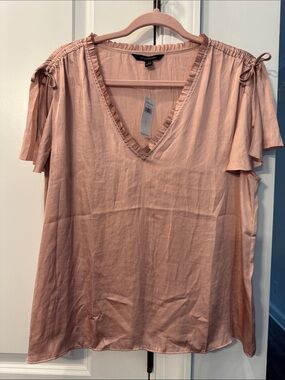 Banana Republic Dusty Rose V-Neck Ruffle Sleeve Blouse